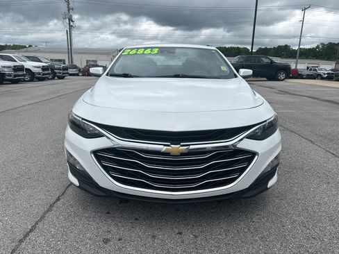 Used 2024 Chevrolet Malibu LT FWD image 2