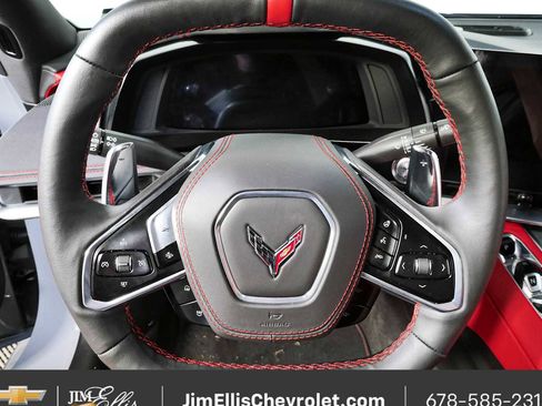 Used 2025 Chevrolet Corvette Z06 RWD image 9