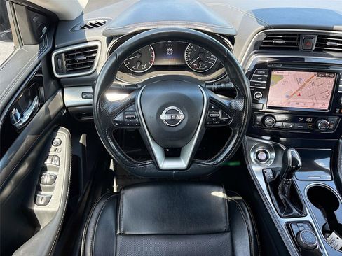 Used 2023 Nissan Maxima SL FWD image 23