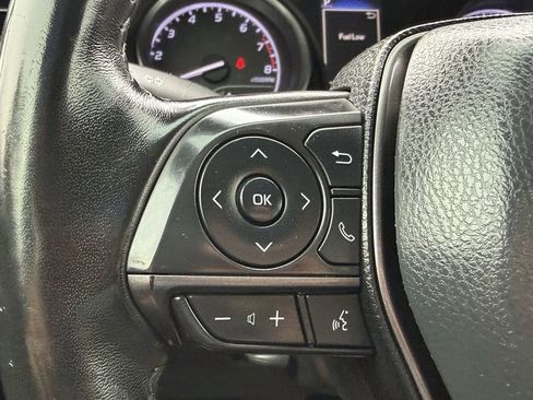 Used 2022 Toyota Camry SE FWD image 29