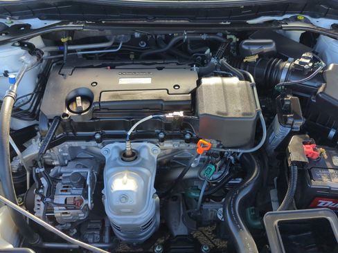 Used 2017 Honda Accord Sport image 20