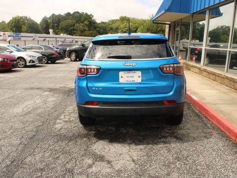 Used 2024 Jeep Compass Sport AWD/4WD image 5