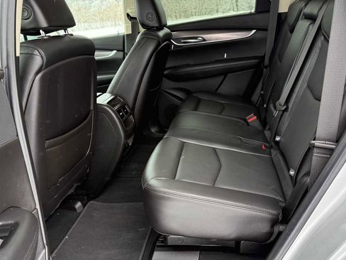 Used 2019 Cadillac XT5 Luxury image 8