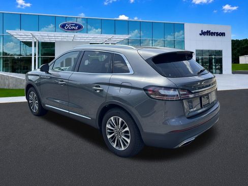 Used 2023 Lincoln Nautilus FWD w/ Premium Package image 5