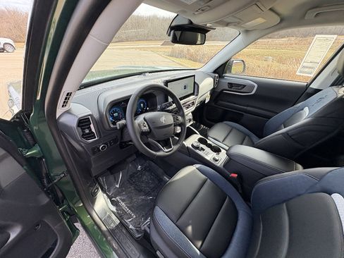 New 2025 Ford Bronco Sport Outer Banks w/ Outer Banks Tech Package+ AWD/4WD image 32