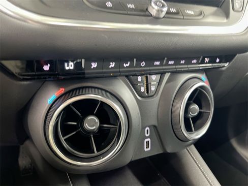 Used 2024 Chevrolet Blazer LT image 15