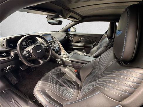 Used 2017 Aston Martin DB11 V12 RWD image 10