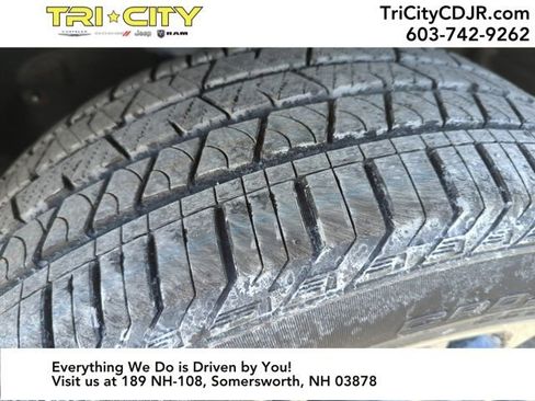 New 2025 Jeep Grand Cherokee Summit image 27