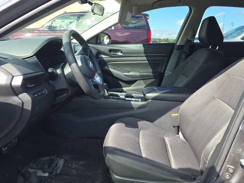 Used 2022 Nissan Altima 2.5 S FWD image 5