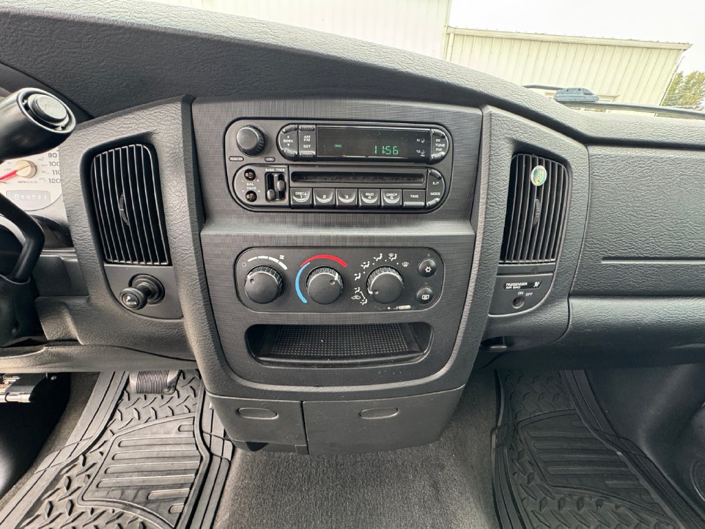 Used 2004 Dodge Ram 1500 Truck SLT w/ Trailer Tow Group RWD image 22