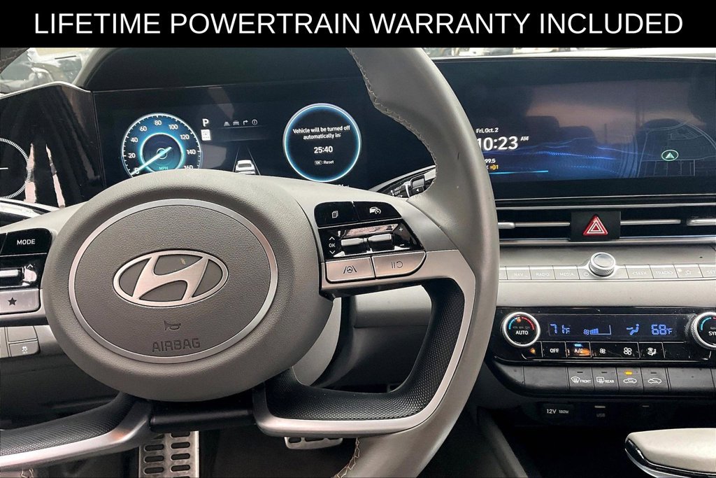 Used 2025 Hyundai Elantra SEL FWD image 17