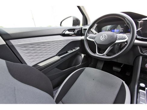 Certified 2024 Volkswagen Taos S AWD/4WD image 9