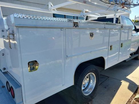 New 2025 RAM 3500 Tradesman image 13