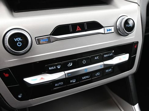 Used 2023 Ford Explorer XLT w/ Equipment Group 202A image 17