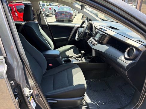 Used 2018 Toyota RAV4 LE w/ All Weather Liner Package AWD/4WD image 21