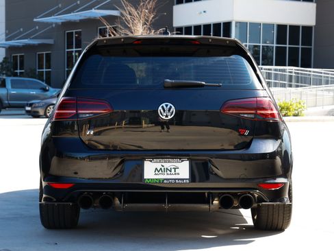 Used 2017 Volkswagen Golf R 4-Door image 12