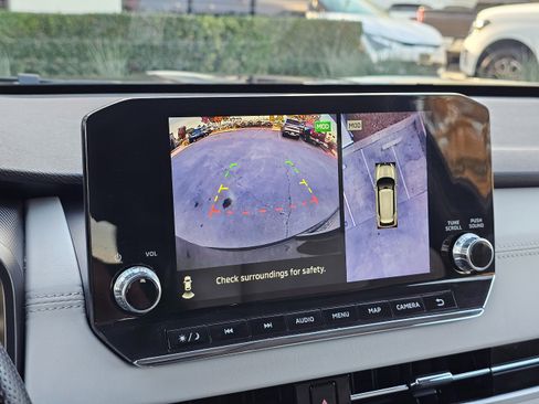 Used 2024 Mitsubishi Outlander SEL image 35