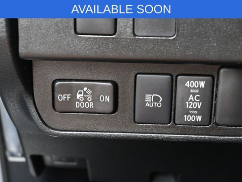 Used 2021 Toyota Tacoma TRD Off-Road w/ TRD Premium Off Road Package image 15