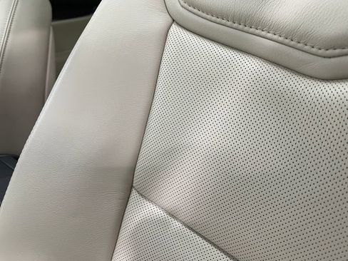 Used 2017 Cadillac XT5 Luxury image 20