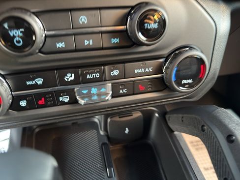 New 2025 Ford Bronco Badlands w/ Sasquatch Package image 15