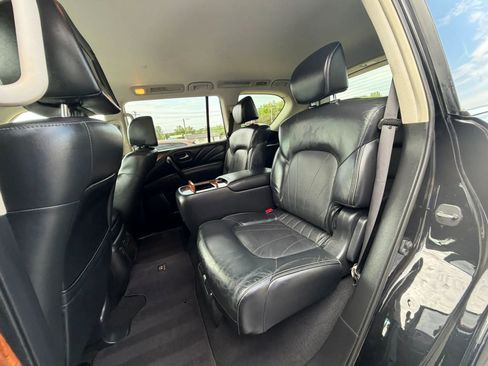 Used 2016 INFINITI QX80 4WD w/ Deluxe Technology Package image 13