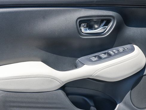 New 2026 Honda HR-V LX image 19