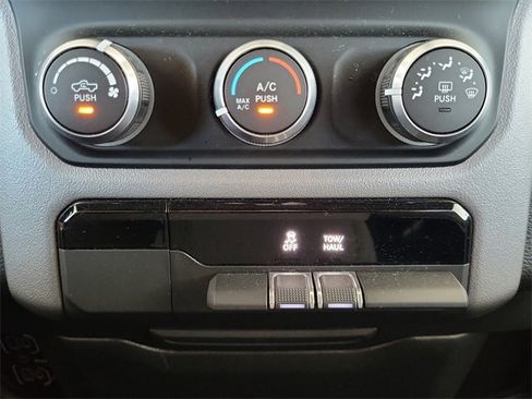 Used 2023 RAM 1500 Big Horn image 22
