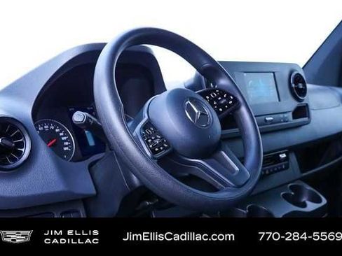 Used 2024 Mercedes-Benz Sprinter 2500 image 8