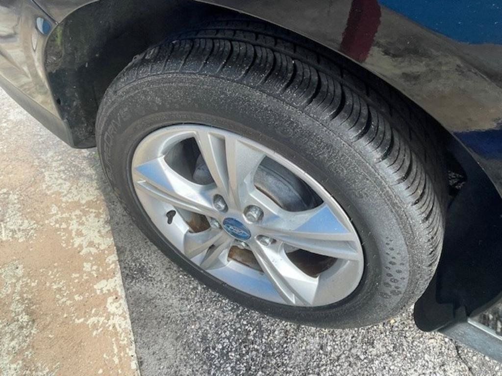 Used 2013 Ford Focus SE FWD image 15