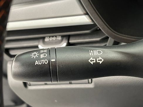 Used 2024 Nissan Altima 2.5 SR AWD/4WD image 37
