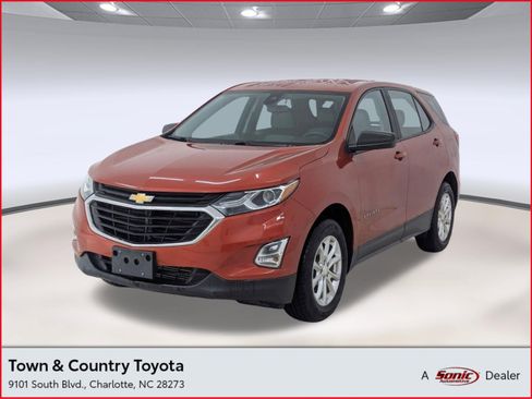 Used 2020 Chevrolet Equinox LS image 1