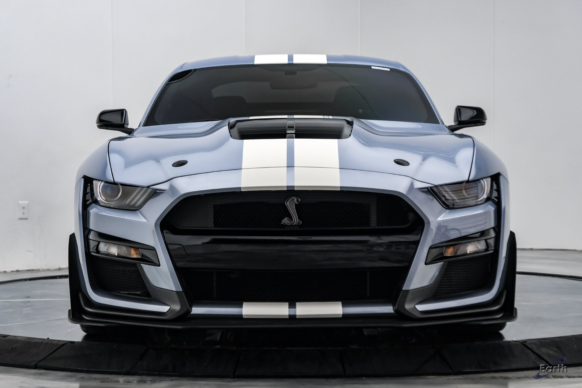 Used 2022 Ford Mustang Shelby GT500 w/ Carbon Fiber Track Pack RWD image 34