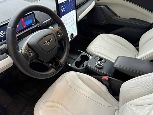 Certified 2022 Ford Mustang Mach-E Premium image 7