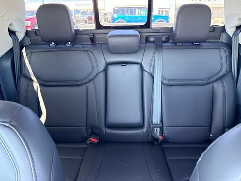 New 2026 Ford Maverick Lariat w/ Black Appearance Package AWD/4WD image 32