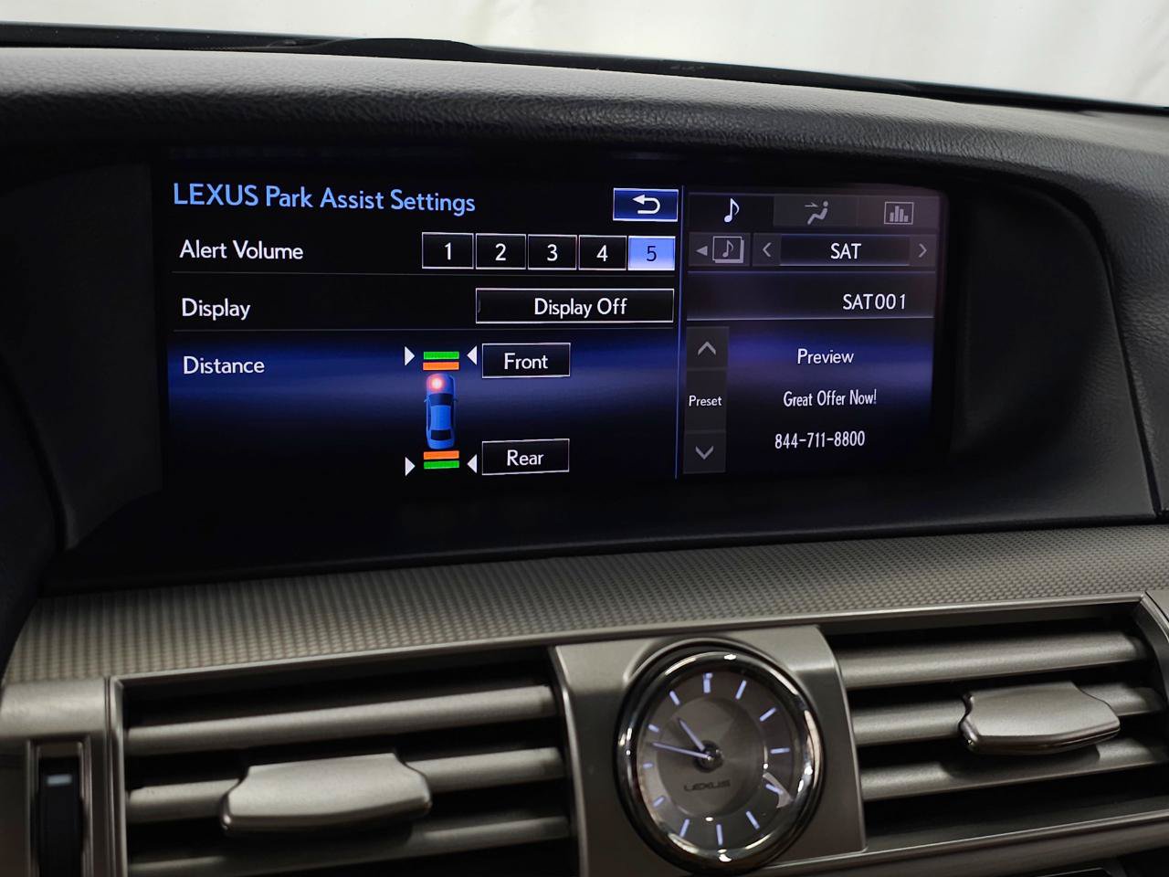 Used 2015 Lexus LS 460 AWD w/ F Sport Package image 26