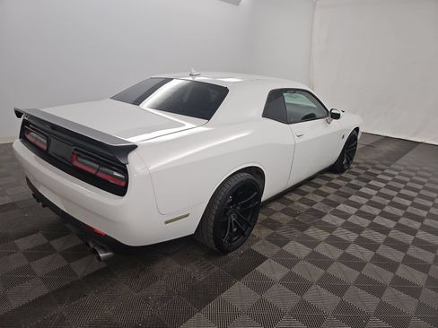 Used 2019 Dodge Challenger R/T Scat Pack RWD image 3