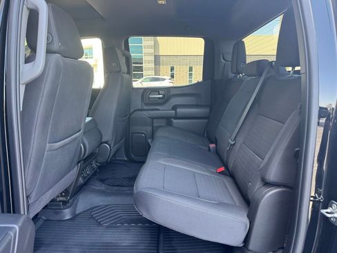 Used 2025 Chevrolet Silverado 1500 Custom Trail Boss AWD/4WD image 19
