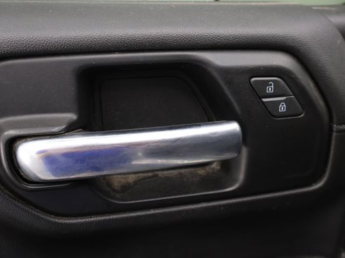 Used 2020 Chevrolet Silverado 1500 LT w/ All-Star Edition AWD/4WD image 34