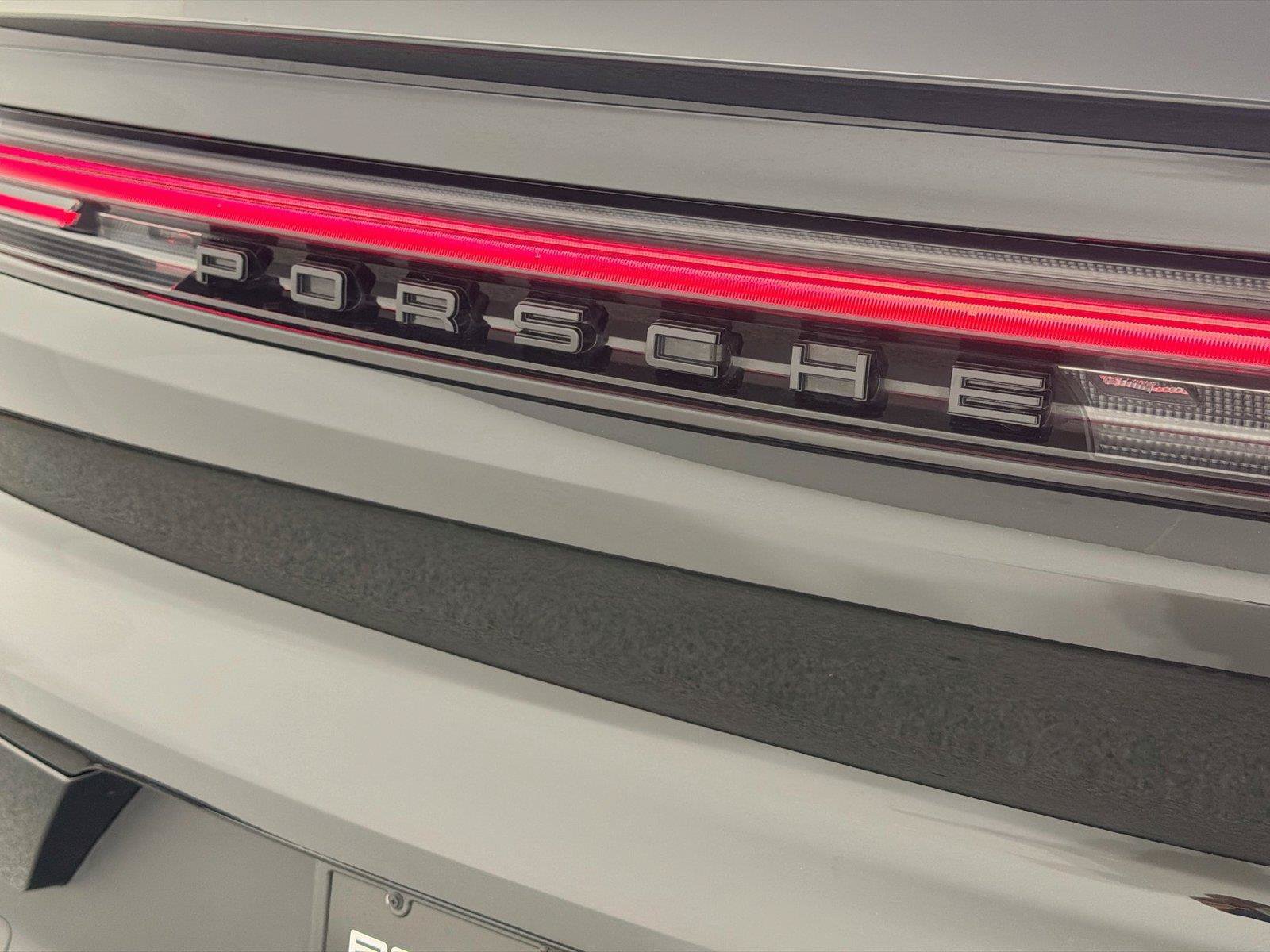 Certified 2025 Porsche Cayenne S AWD/4WD image 17