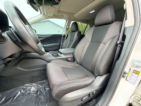Used 2024 Subaru Outback Premium AWD/4WD image 13