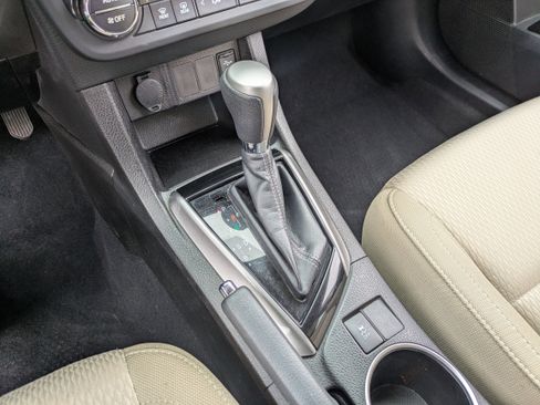 Used 2014 Toyota Corolla S image 24