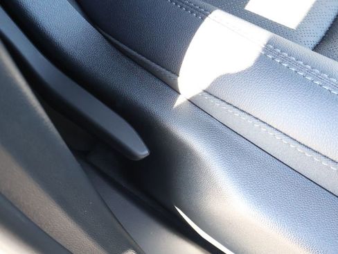 New 2026 Chevrolet Equinox LT w/ Convenience Package II image 45