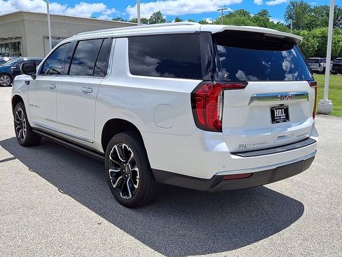 Certified 2024 GMC Yukon XL Denali AWD/4WD image 7