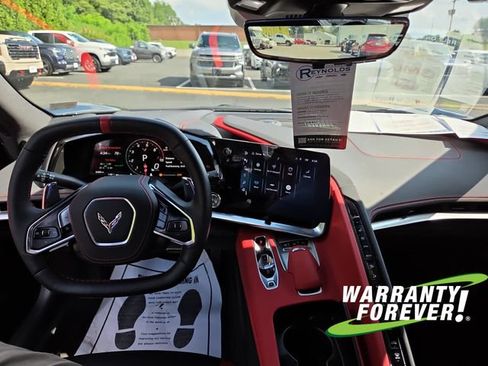 Used 2025 Chevrolet Corvette Stingray Preferred Conv w/ Z51 Performance Package RWD image 10