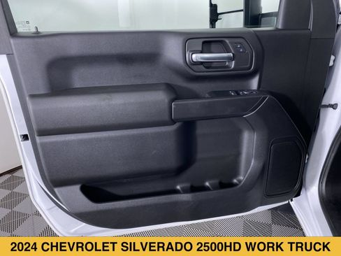 Certified 2024 Chevrolet Silverado 2500 W/T w/ WT Convenience Package AWD/4WD image 11