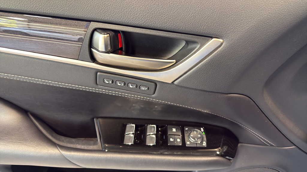 Used 2017 Lexus GS 350 AWD w/ Premium Package image 19