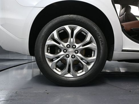 Used 2020 Buick Enclave Avenir w/ Avenir Technology Package image 17