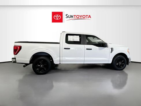 Used 2021 Ford F150 XLT image 2