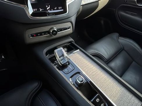 Used 2022 Volvo XC90 T8 Inscription w/ Advanced Package AWD/4WD image 37