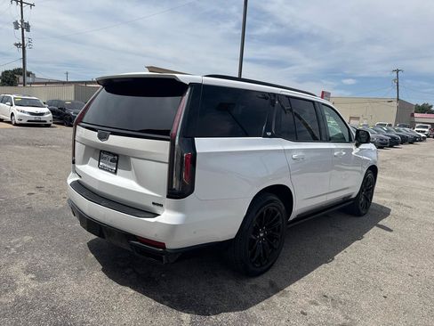 Used 2021 Cadillac Escalade Sport Platinum AWD/4WD image 6